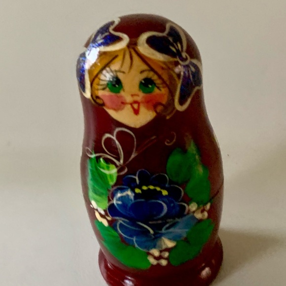 Nesting Dolls matryoshka handcrafted - Picture 8 of 10